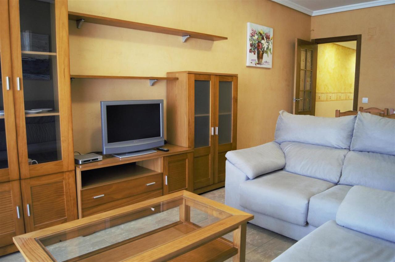 Amplio Piso 8 Mts Mezquita - Wifi - A/C - Parking Kordoba Bagian luar foto